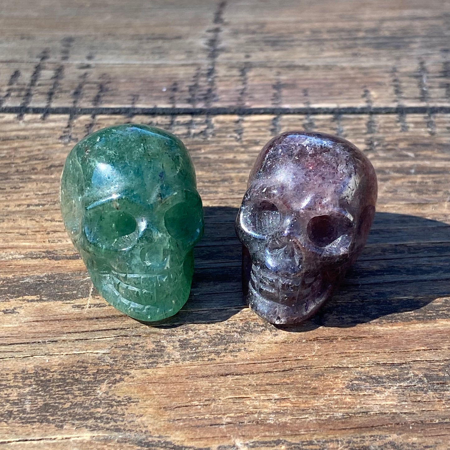 Aventurine Skull Mini Carving